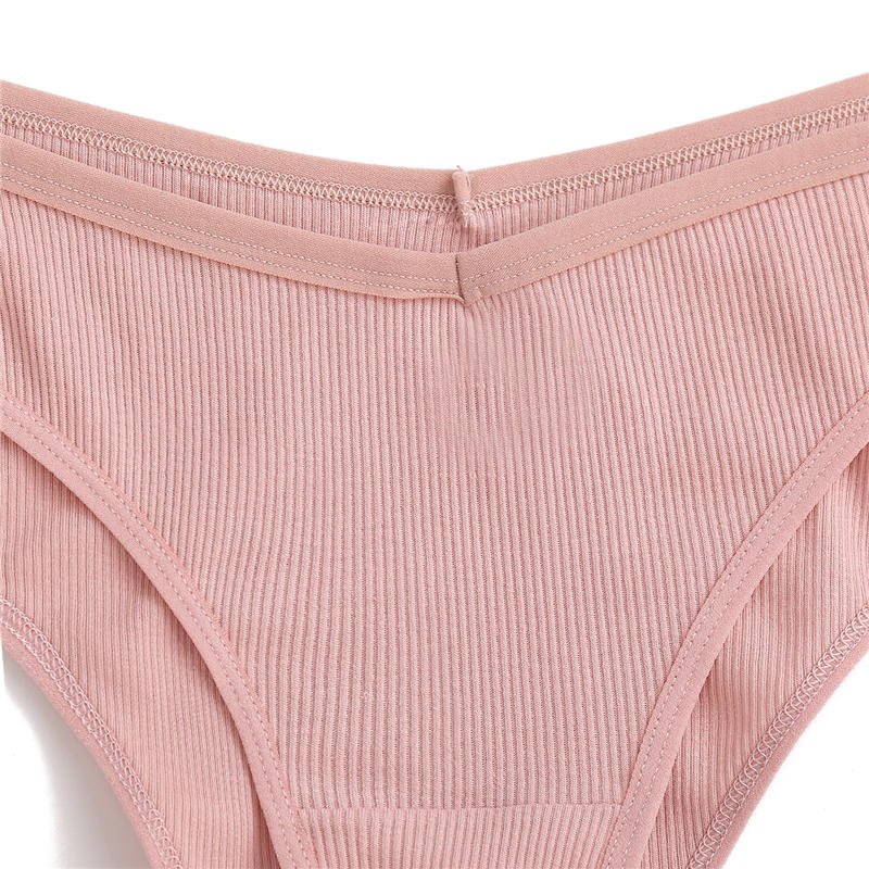 Women's Breathable Cotton Panties 4 Pcs Set Women's Breathable Cotton Panties 4 Pcs Set