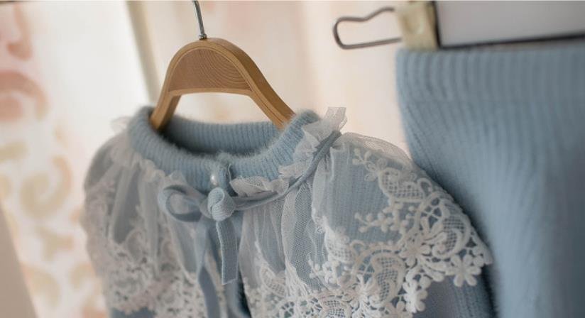 Girls' Lace Patterned Clothing Set Girls' Lace Patterned Clothing Set