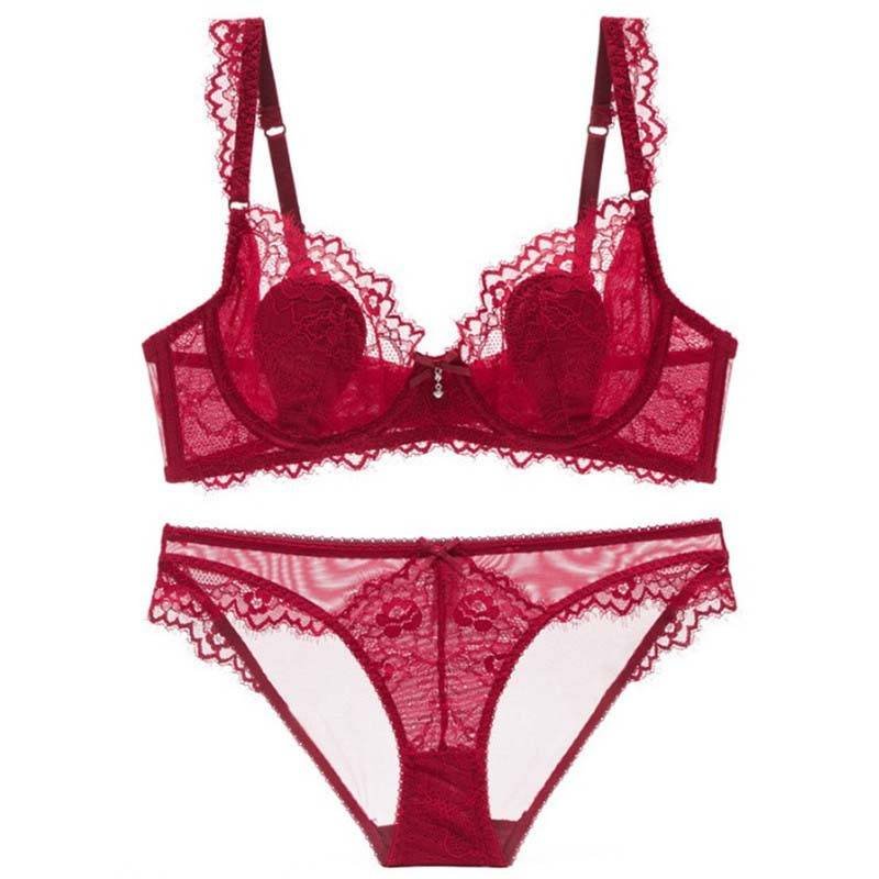 Underwire Women's Lingerie Set in Plus Size Underwire Women's Lingerie Set in Plus Size