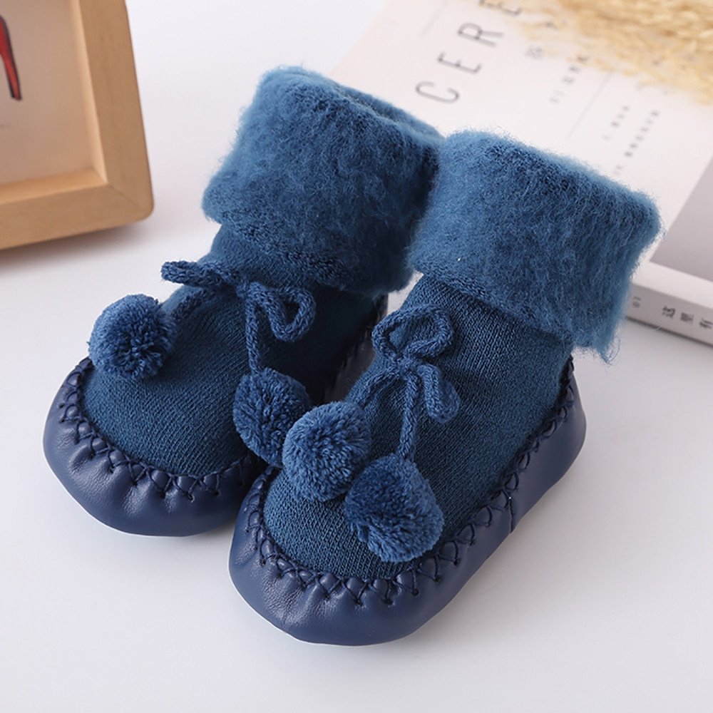 Baby's Pom Pom Winter Home Socks