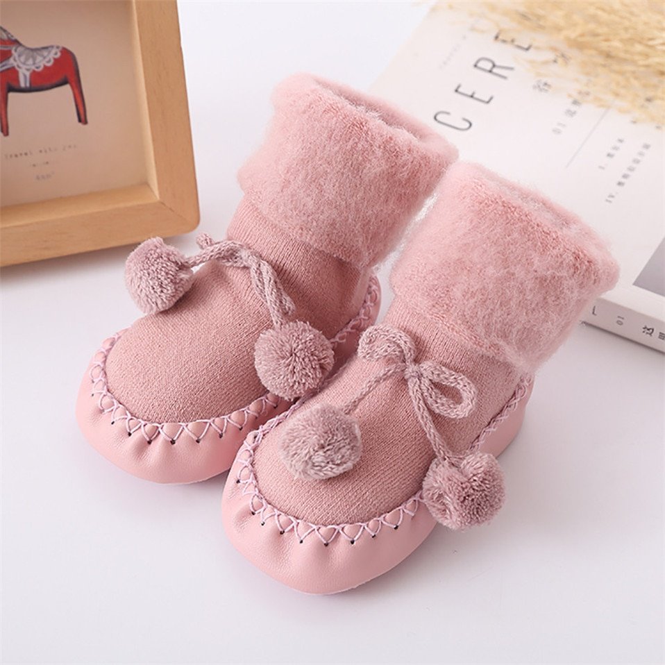 Baby's Pom Pom Winter Home Socks