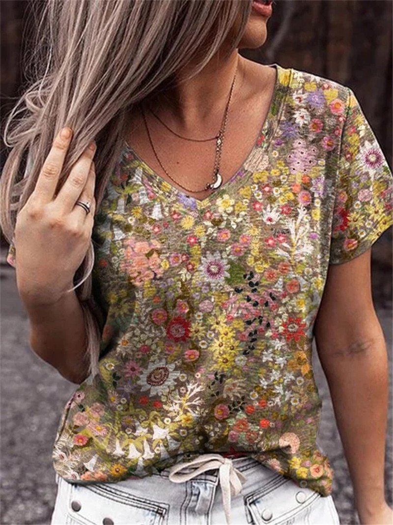 Summer Casual Tee Short Sleeve Women T-Shirts Flower Print Street Tops Female V-Neck Loose T-Shirt 5XL Plus Size Top Pullover