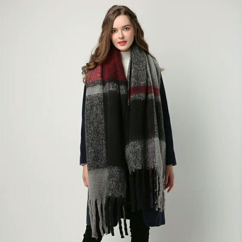 2022 NEW Fashion Cashmere Women Plaid Scarf Winter Warm Shawl and Wrap Bandana Pashmina Long Tassel Female Foulard Thick Blanket
