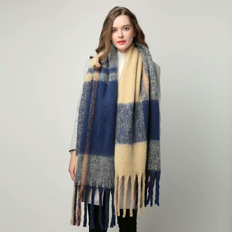 2022 NEW Fashion Cashmere Women Plaid Scarf Winter Warm Shawl and Wrap Bandana Pashmina Long Tassel Female Foulard Thick Blanket