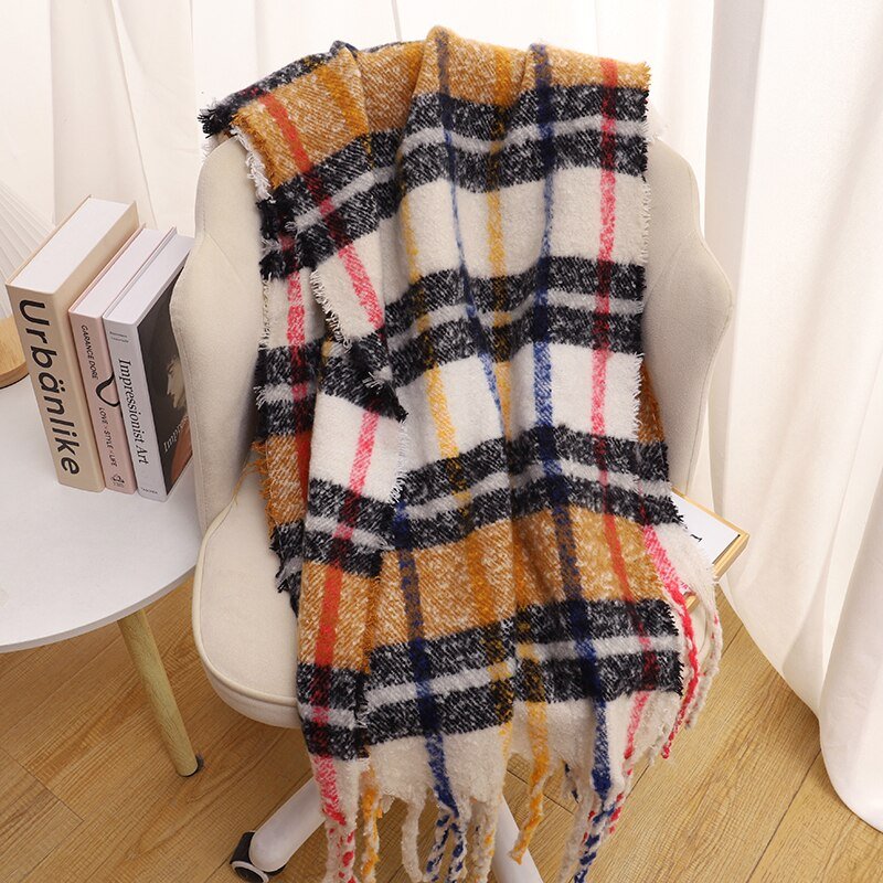 2022 NEW Fashion Cashmere Women Plaid Scarf Winter Warm Shawl and Wrap Bandana Pashmina Long Tassel Female Foulard Thick Blanket