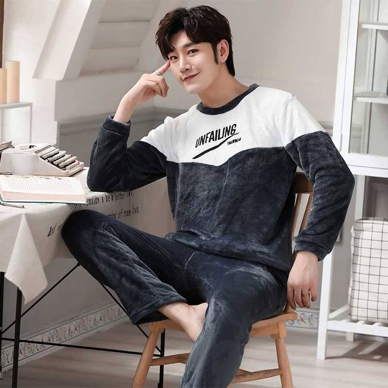 Men's Long Sleeved Warm Pajama Set Men's Long Sleeved Warm Pajama Set