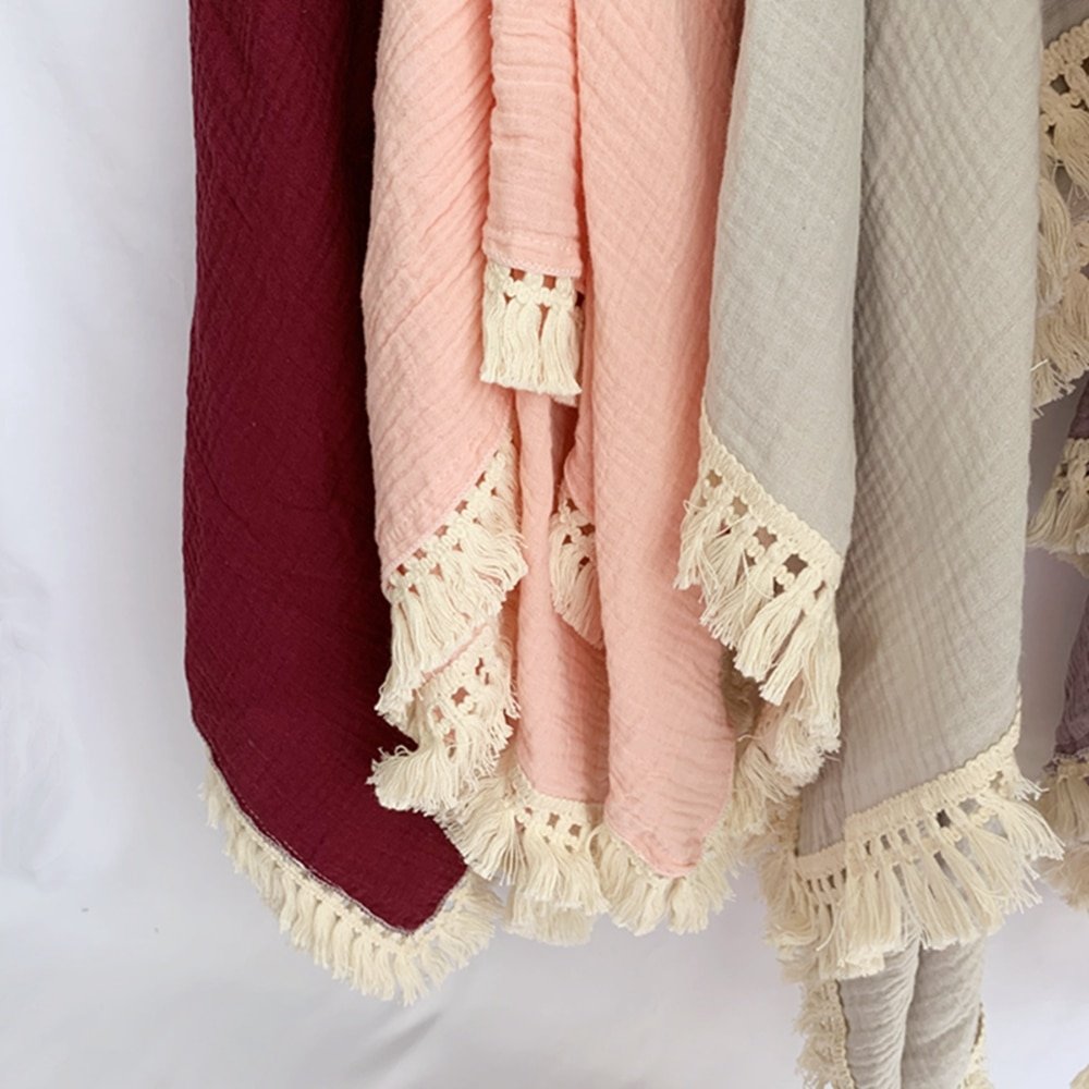 Cotton Muslin Baby Swaddle Blanket with Tassels Cotton Muslin Baby Swaddle Blanket with Tassels