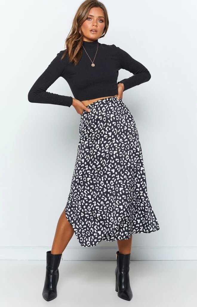 Leopard Printed Split Skirt Leopard Printed Split Skirt