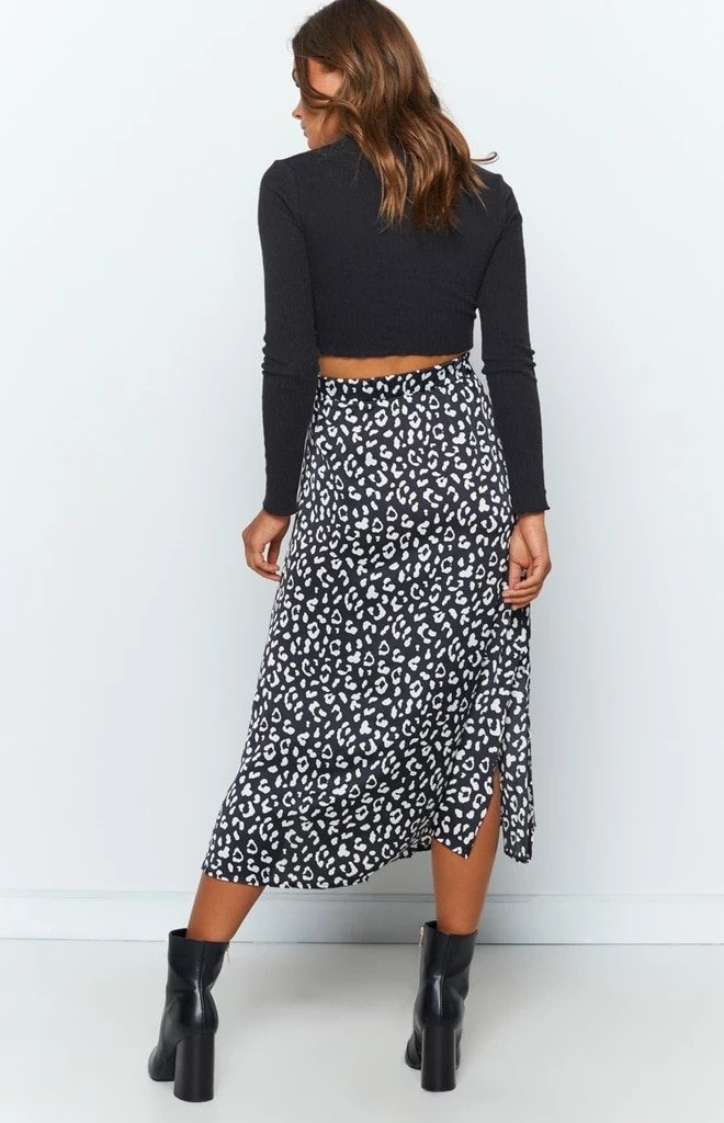 Leopard Printed Split Skirt Leopard Printed Split Skirt