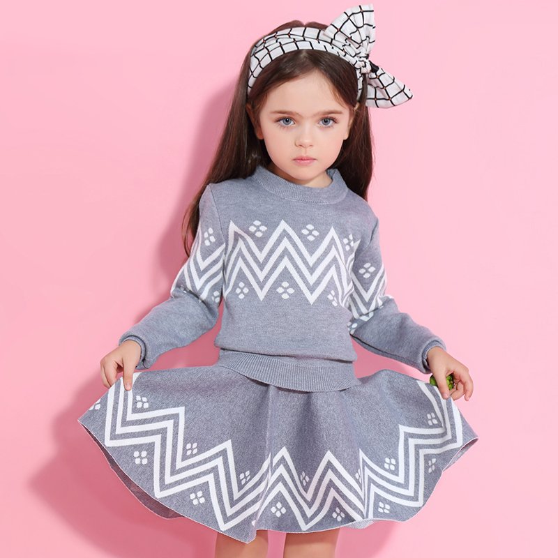 Girl's Geometric Pattern Warm Cardigan and Skirts Set Girl's Geometric Pattern Warm Cardigan and Skirts Set